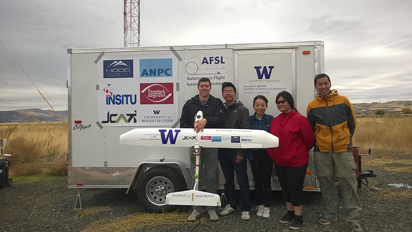 The AFSL Team at the JCATI Field Test with their Mobile Flight Operations Unit.